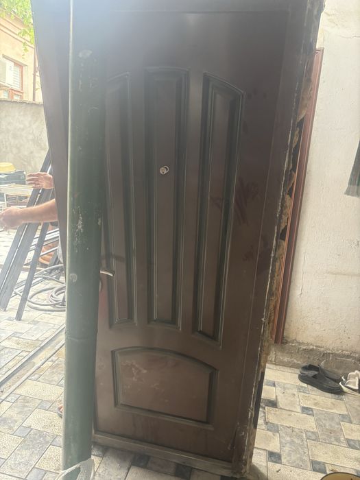 Срочно продам китайские двери