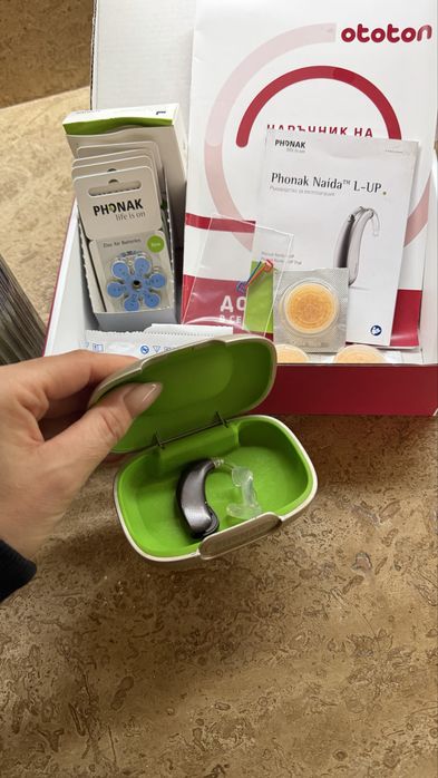Слухов апарат Phonak Naída L-UP – отлично състояние, пълен комплект