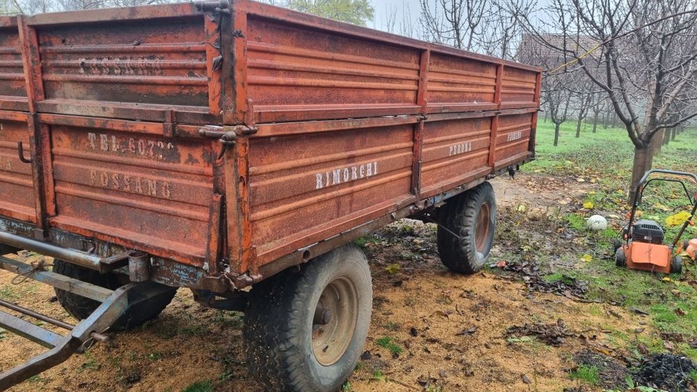 Internațional 453 3 pistoane + Remorcă 5T