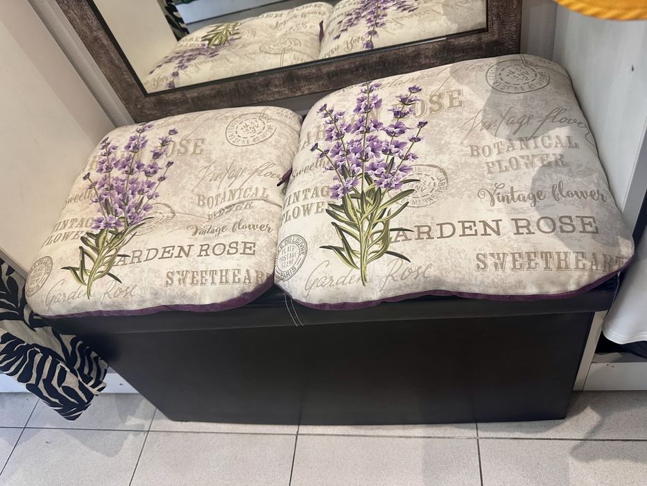 Търговско оборудване за бутик за дрехи