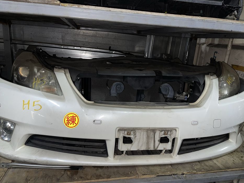 Морда , ноускат Toyota Crown Royal 2012