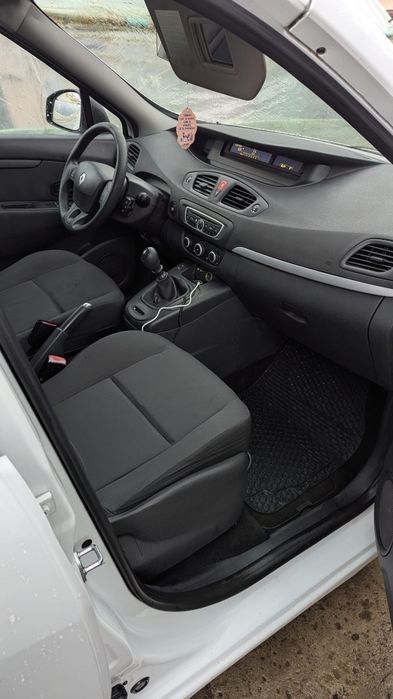 RENAULT Scenic 2011 — imagine 5