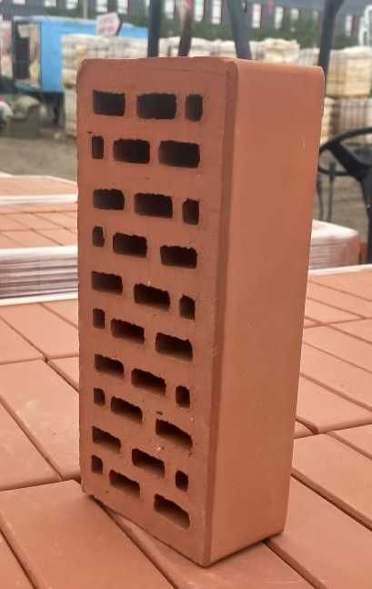 Кирпич красный одинарный М150