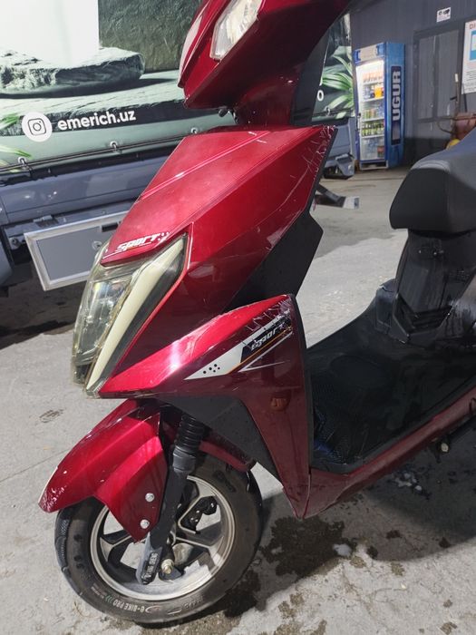 Kymco elektr skuter sotiladi