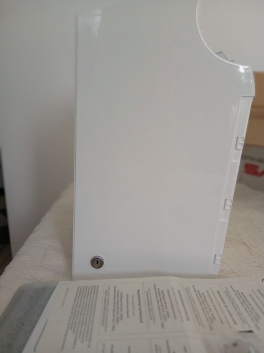 Dispenser prosop hartie Profesional CWS