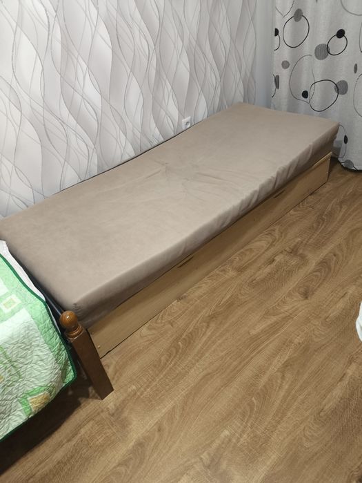 Кровать отдам даром