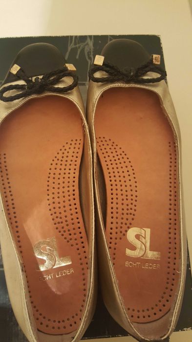 Balerini aurii superbi Ralph