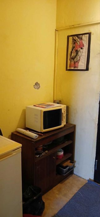 Продавам едностаен апартамент кв."Пинета" ул.Калиакра