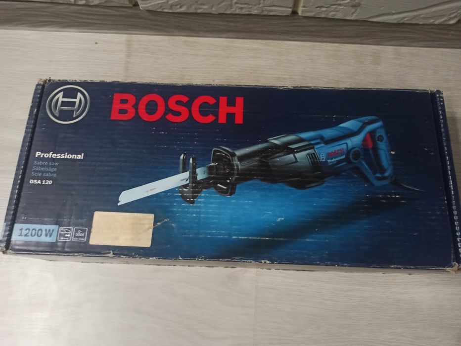 Продам сабельную пилу Bosch Professional GSA 120