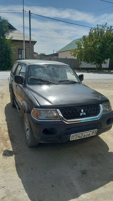 Митсубиси Монтеро спорт