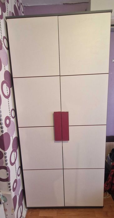 Гардероб в много добро състояние