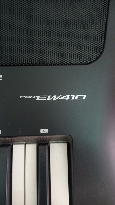 Yamaha PSR-EW410 - 76-клавишный инструмент