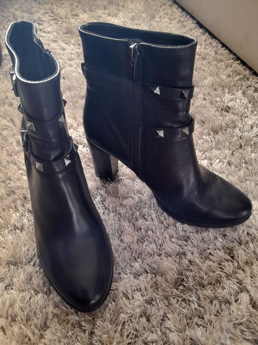 Vând ghete piele dama scurte cu toc mas.37 noi