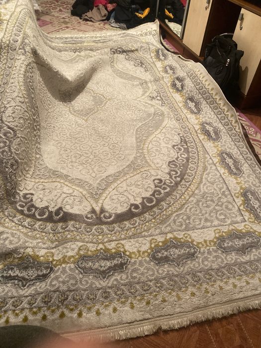 Палас сатылады 2 де 3 м