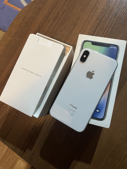 Продам Iphone x срочно