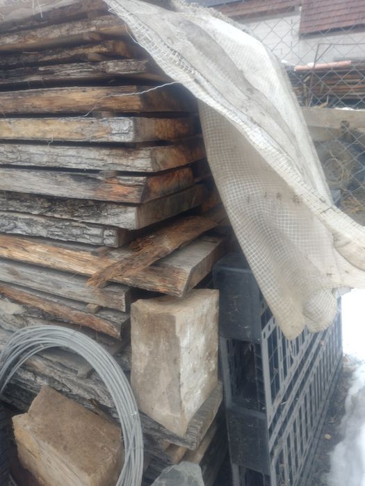 Vând cherestea de stejar