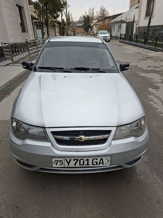 Nexia 2 sotiladi srochna