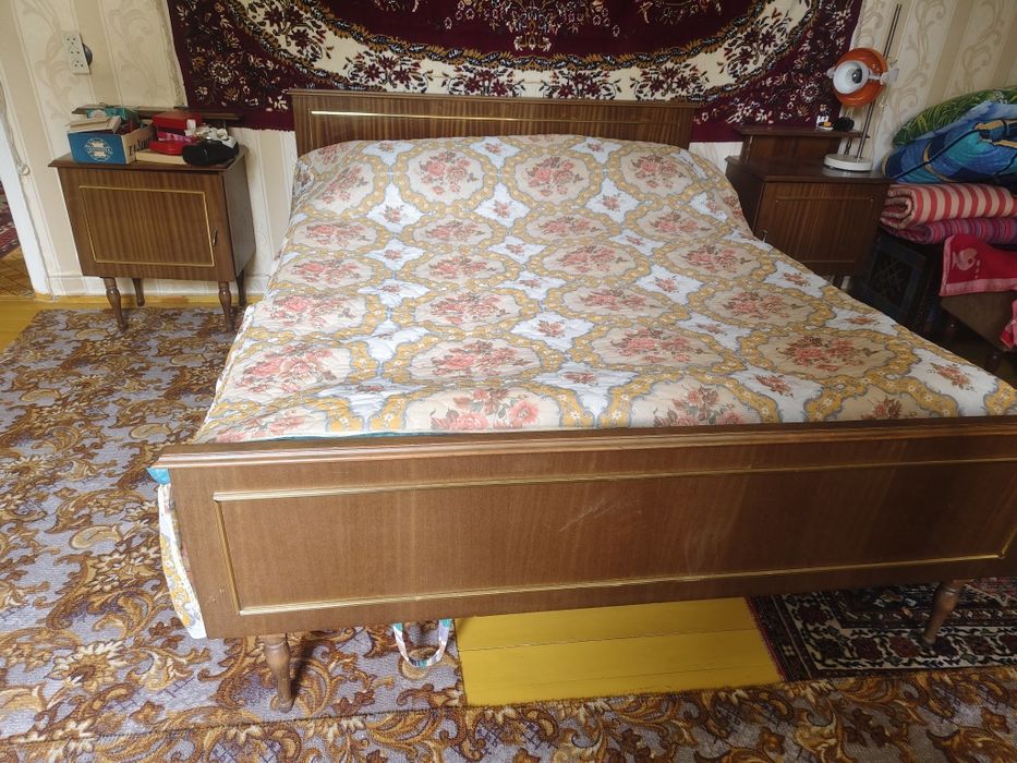Продаю спальный гарнитур . Румыния. Бу