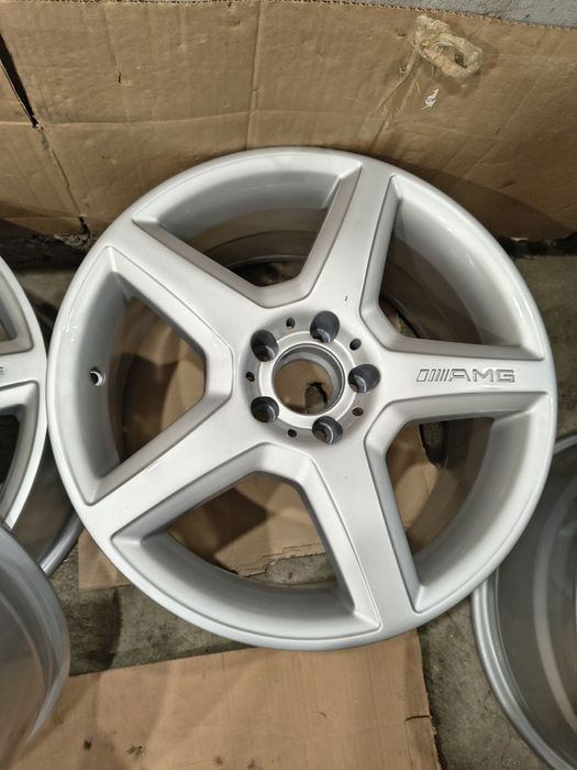 18 цола Амг Спорт пакет за  Мерцедес