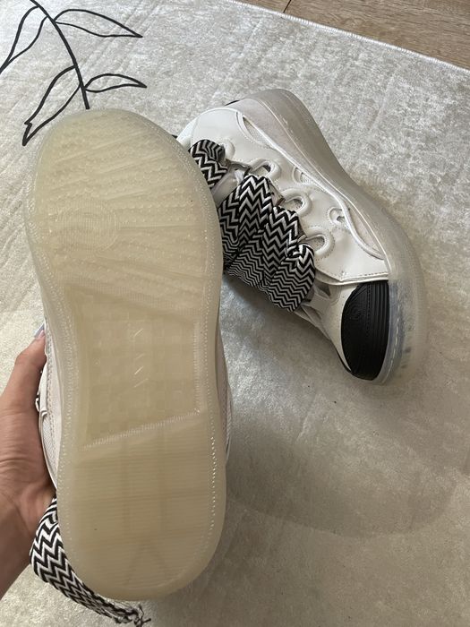 Lanvin adidasi.