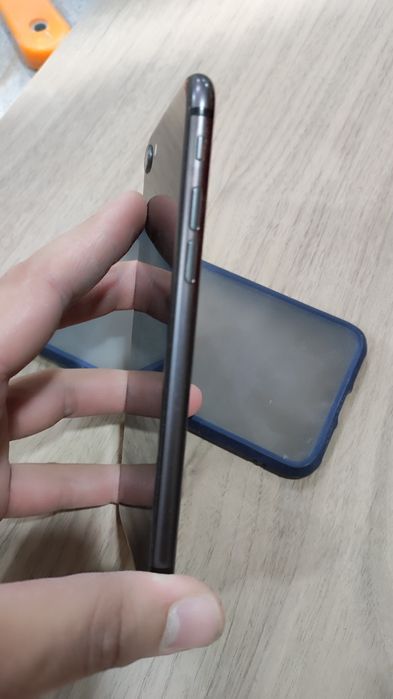 Iphone 8/64 varyantga beriladi obmen bor