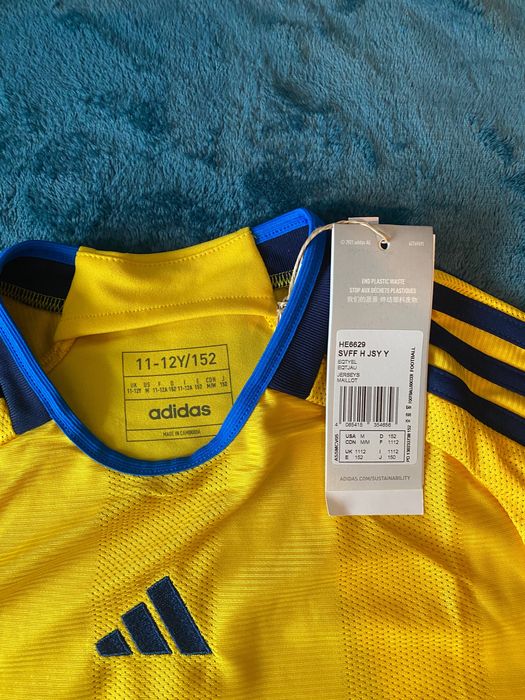 Детска футболна тениска Adidas Performance Sweden 22 Home 158см.