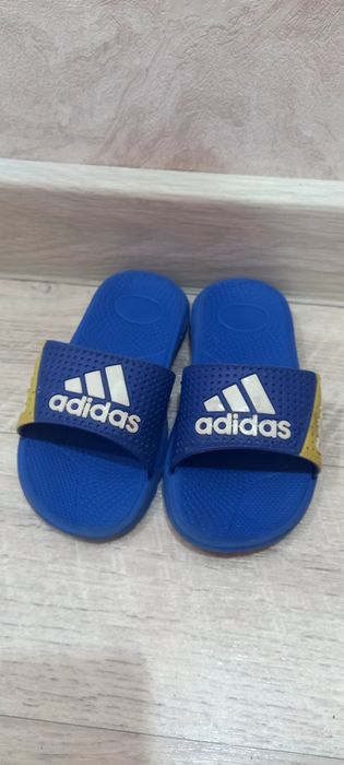 Продам 10 пар обуви