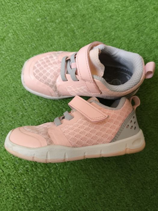 Маратонки за момиче