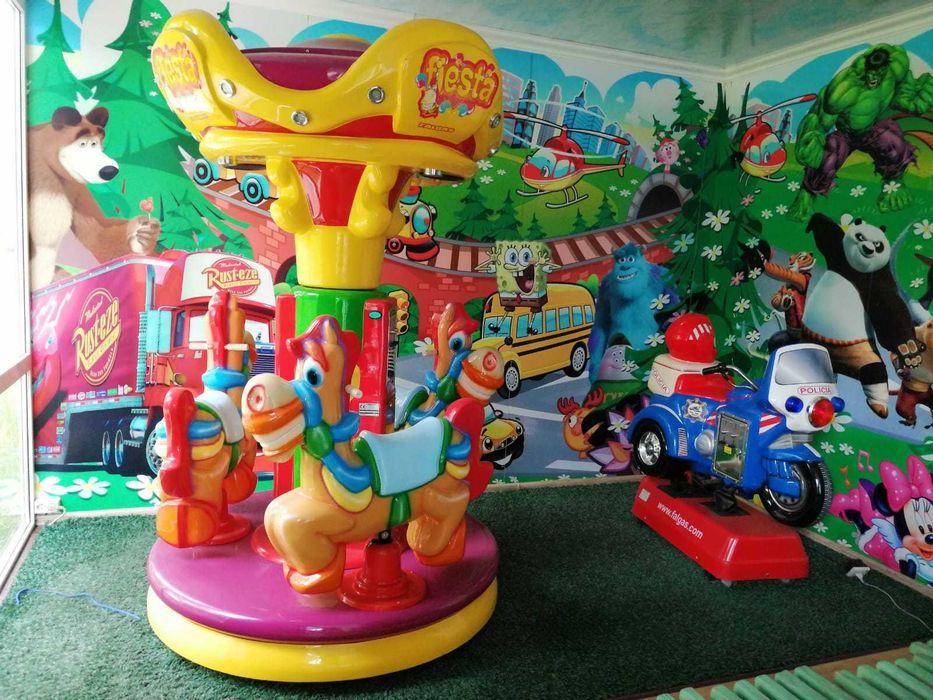 Карусель Аттракцион Качалка