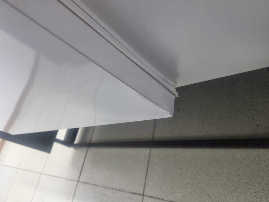 витринный холодильник