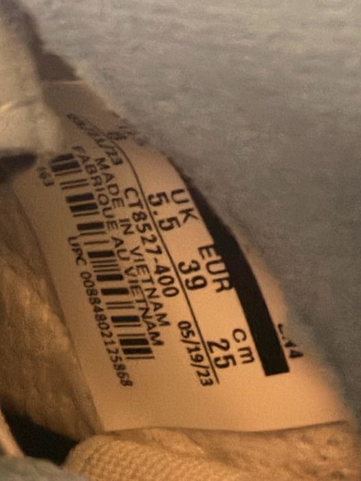 Jordan 4 university blue