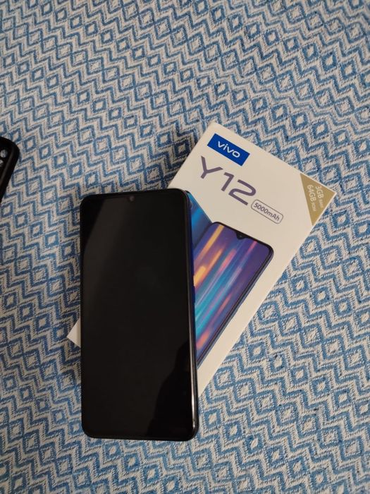 Телефон vivo продам