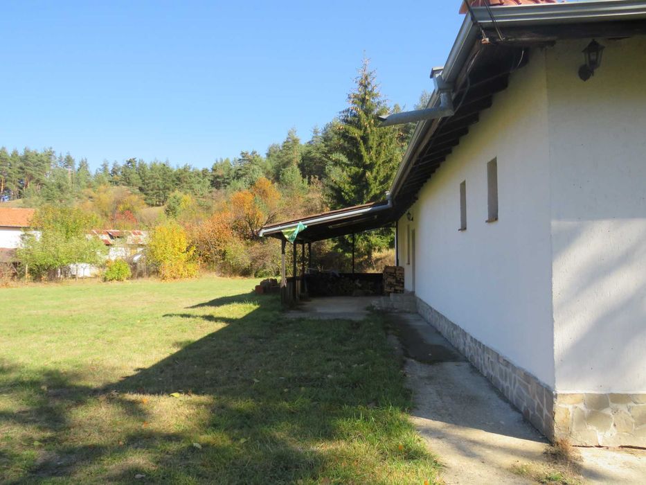 Къща със спокойна локажия и гледка към Рила, село Шипочане/реф№1000402