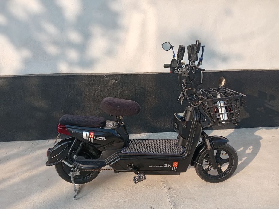 Скутер SK8 350w.