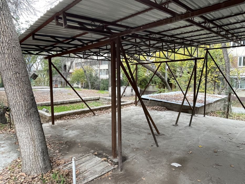 Помещение (парковка, стоянка) под навесом для автомобиля на Ц-13