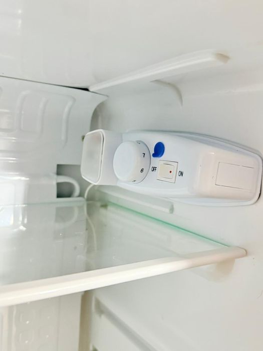 Мини холодильник, витрина холодильная для напитков