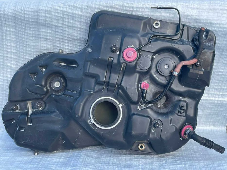 Бензобак Lexus RX330 RX350, 2003-08 год, оригинал из Японии