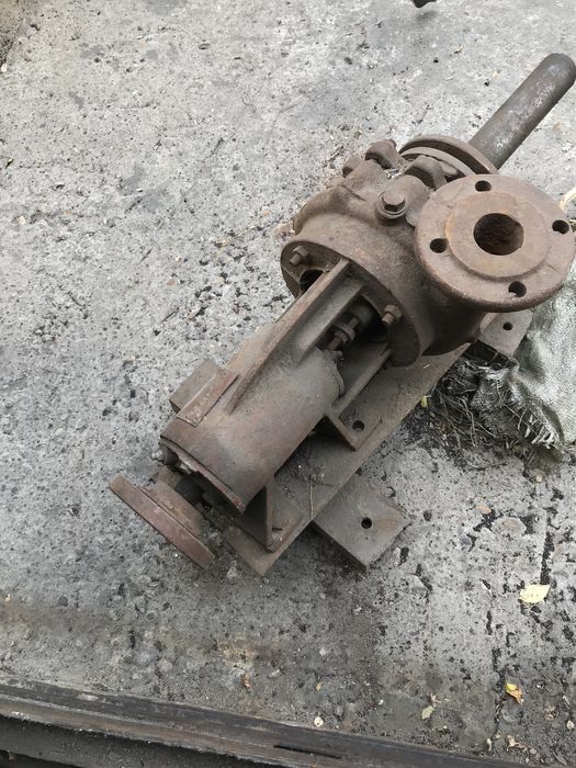 Помпа для забора воды ,Редуктор