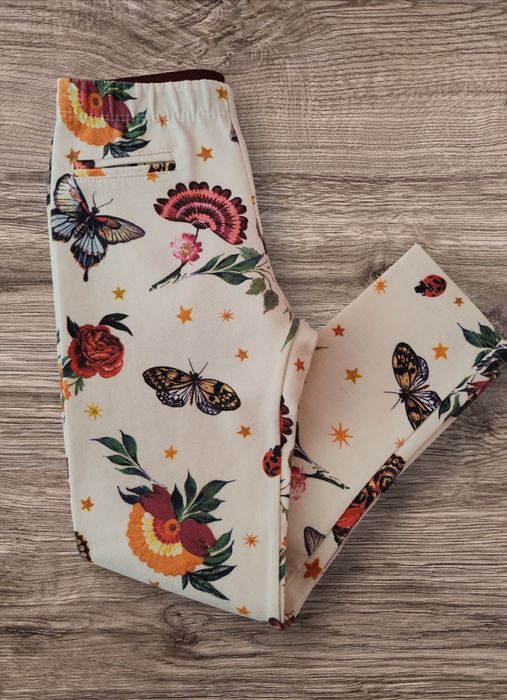 Детска рокля "Breeze" 104 см. Подарък Zara клин. Цена 10 лв.