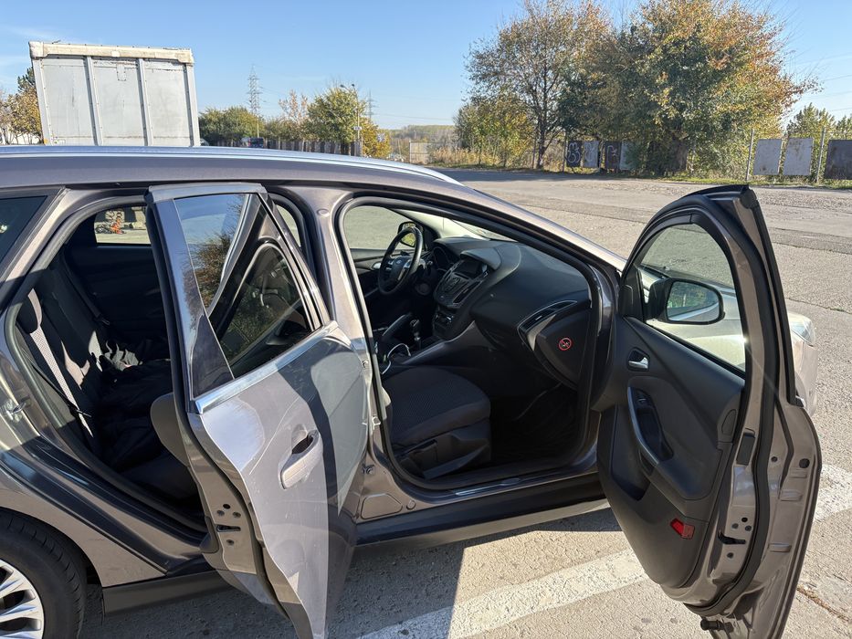 Vând Ford Focus MK3