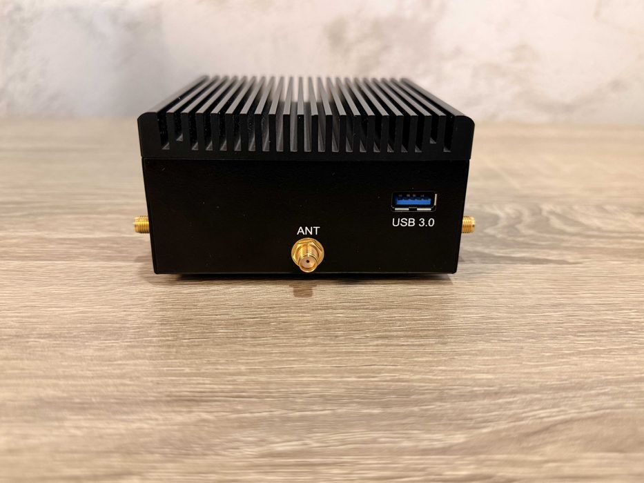 Gateway IoT UP Squared (AAEON) – 8GB RAM – 64GB eMMC – Modem 4G/LTE