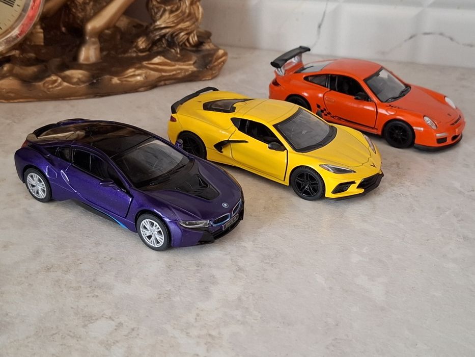 Коллекционные машинки, масштаб 1:36