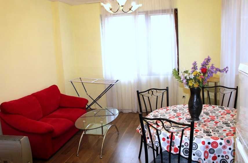 Дава се под наем Двустаен апартамент в София, Център - 55 кв.м за 430 € - Снимка #2