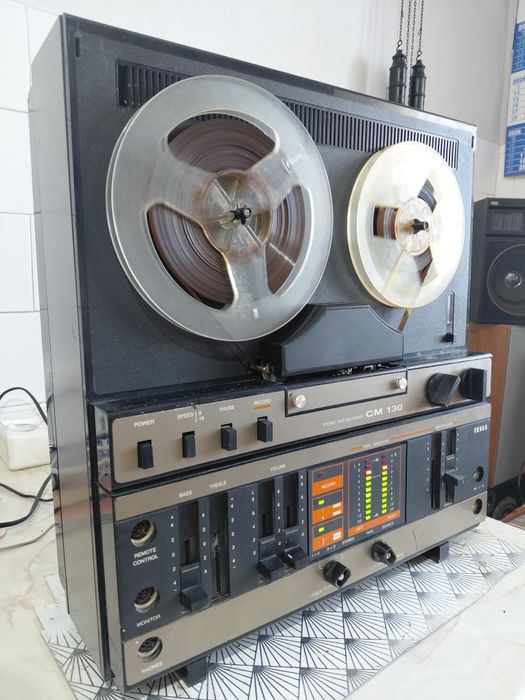 Magnetofon Tesla CM130