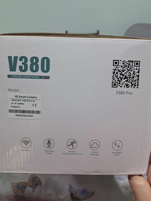 Intelligent Solar Camera V380