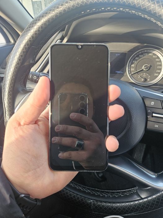 Продам Samsung A50 64gb