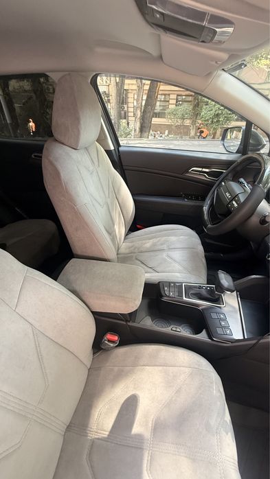 Продам чехлы на Kia Sportage 2026 года