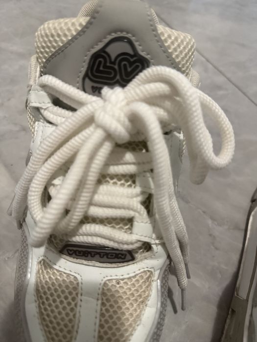 Louis vuitton marime 42
