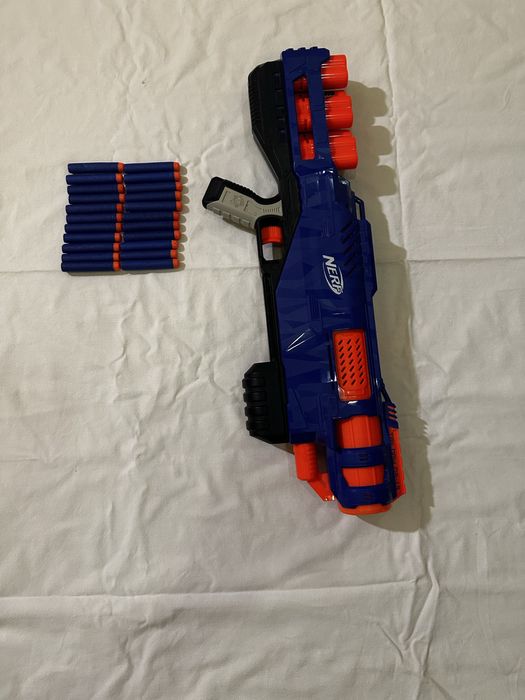 Pusca Nerf Trilogy