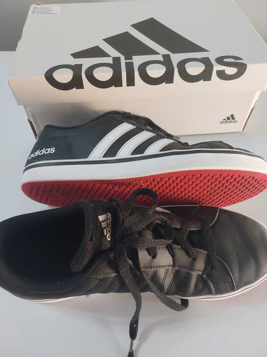 Pantofi sport Adidas